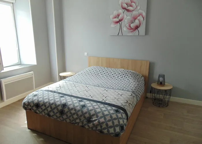 De La Rowa Monthermé